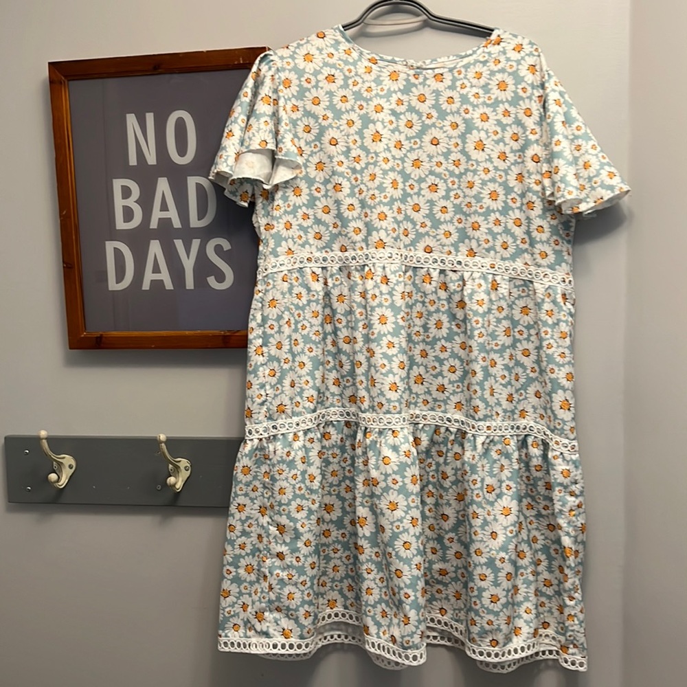 XL daisy dress